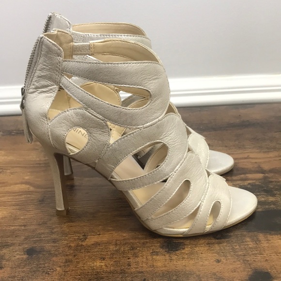 Nine West silver heels - Picture 3 of 4